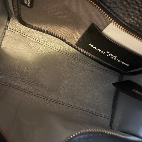 The Marc Jacobs Tote Bag - Picture 6 of 10